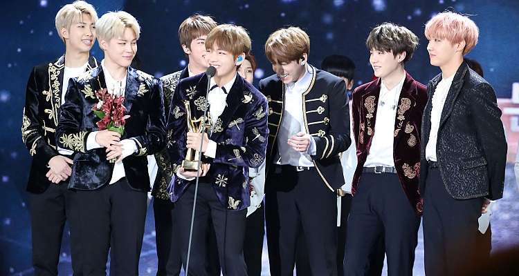BTS' Label Accused of 'Illegal Marketing' In Dirty Blackmailing Episode BTS' Label Accused of 'Illegal Marketing' In Dirty Blackmailing Episode